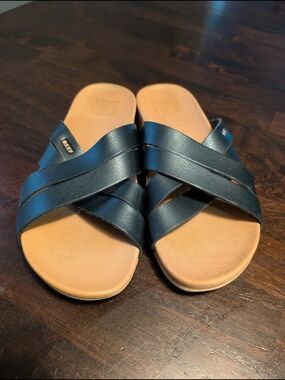 Reef Bloom Sandals, Black, Women's 7